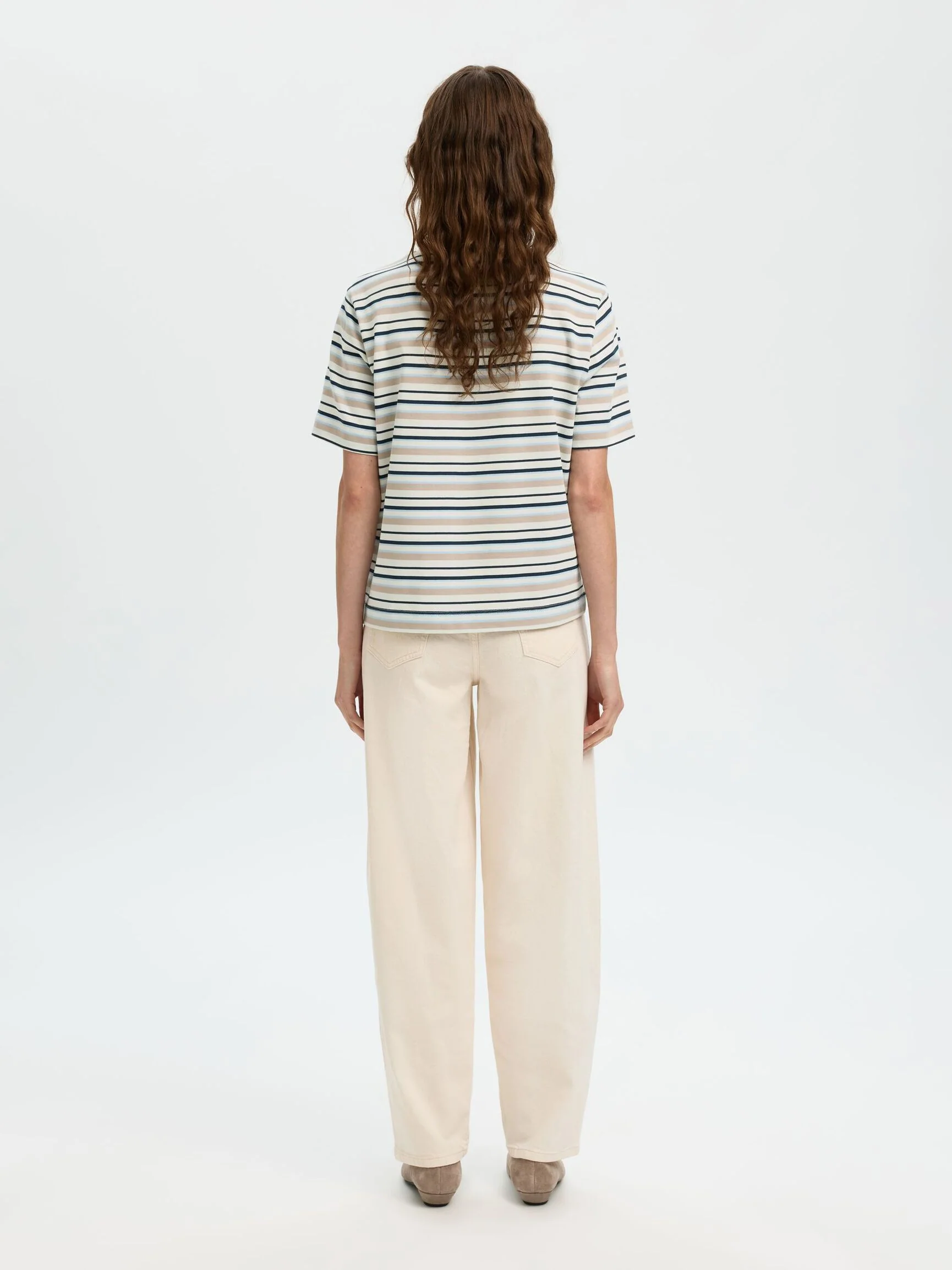 Essential SS Striped Boxy Tee - Image 4