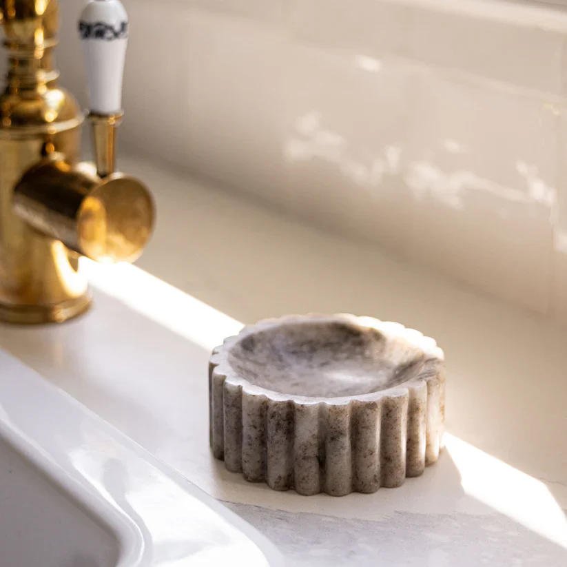 Fluted Soap Dish Beige Marble