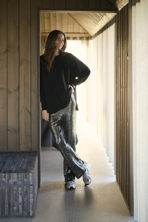 KAannika Sweatshirt - Image 2