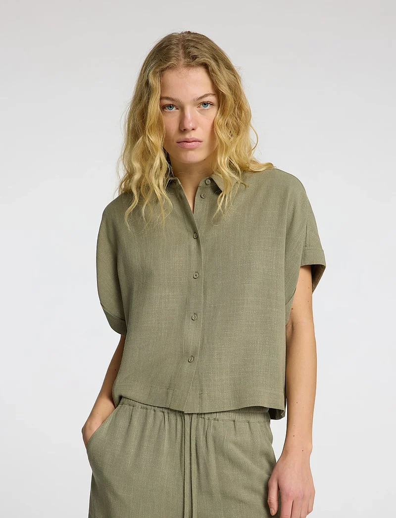 Viva SS Cropped Sun Shirt